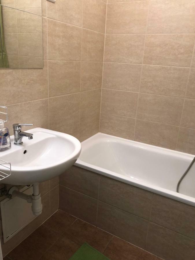 Sportarena & Stadion Apartman H-39 Apartman